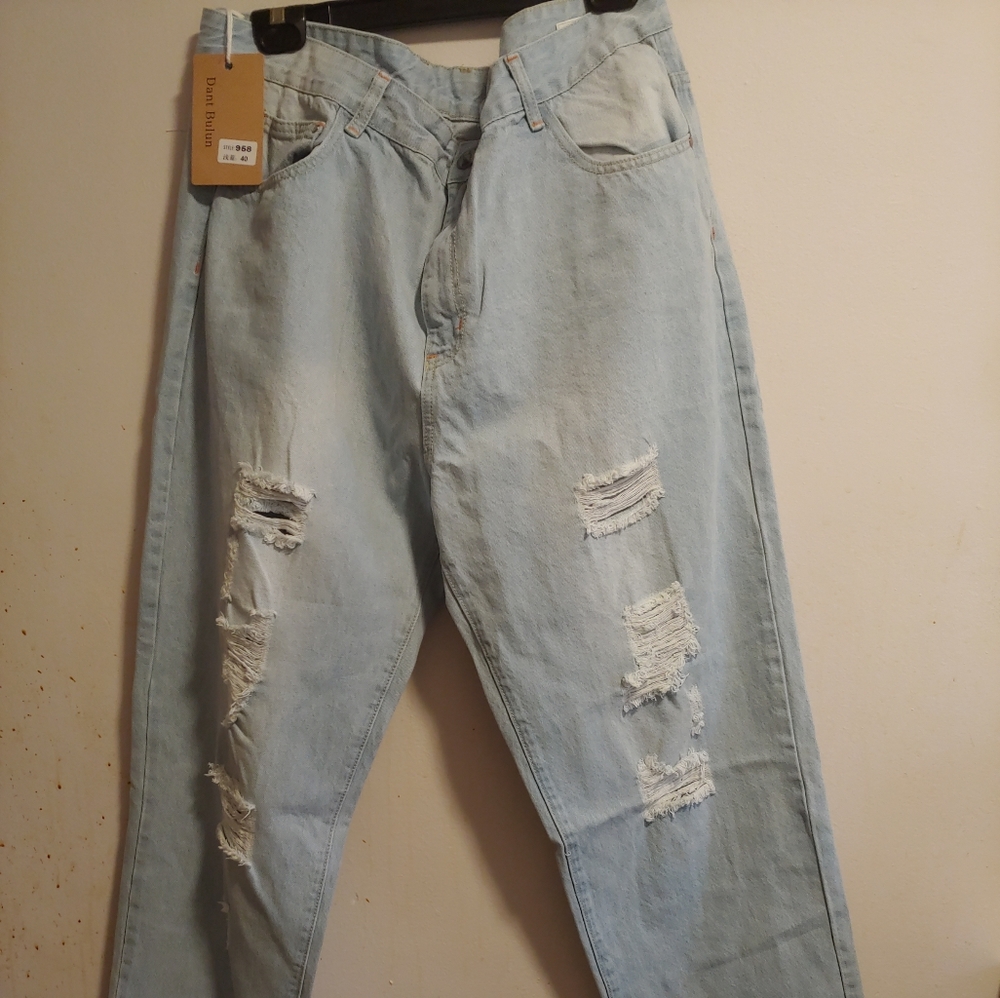 Men Ripped Denim Jeans